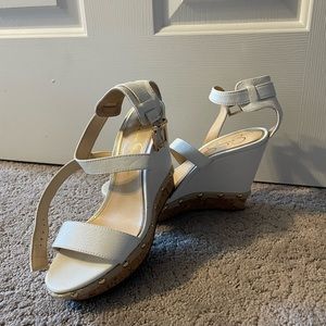 jessica simpson wedge heels